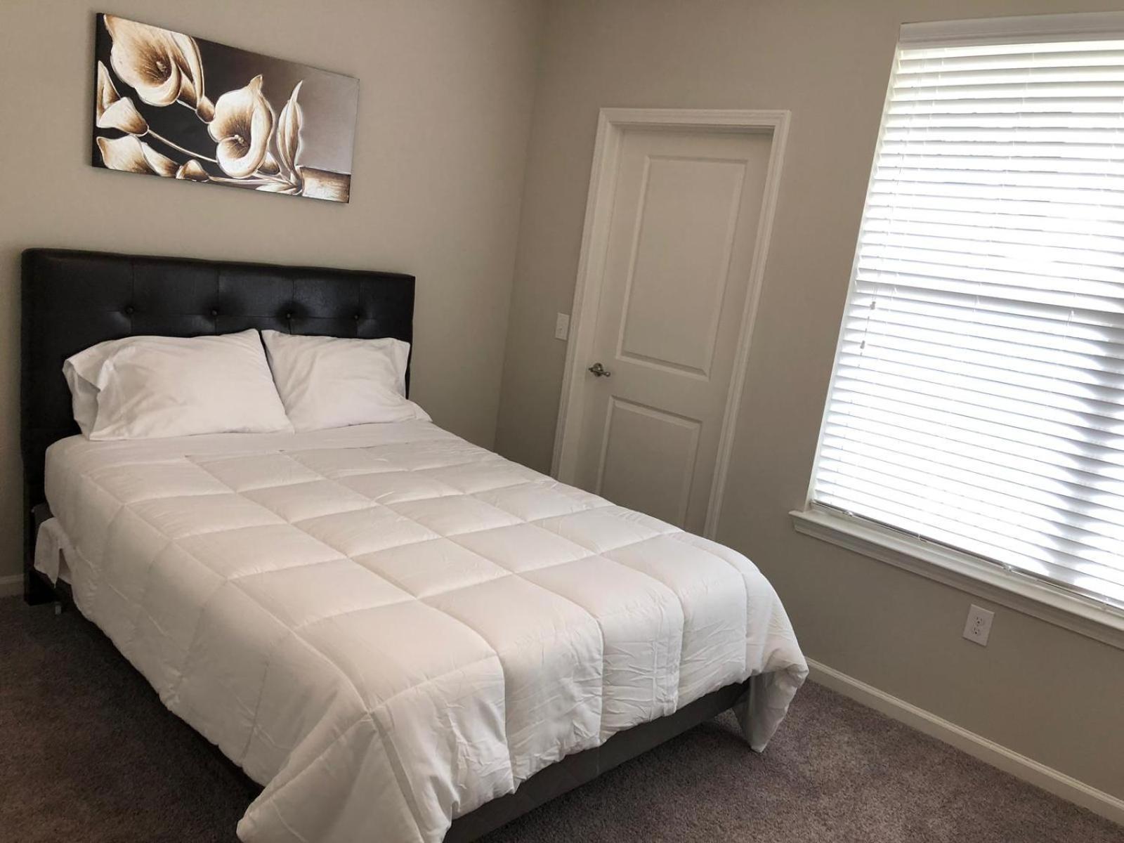 Spacious Furnished Resort Style Apartments Tomball Room photo