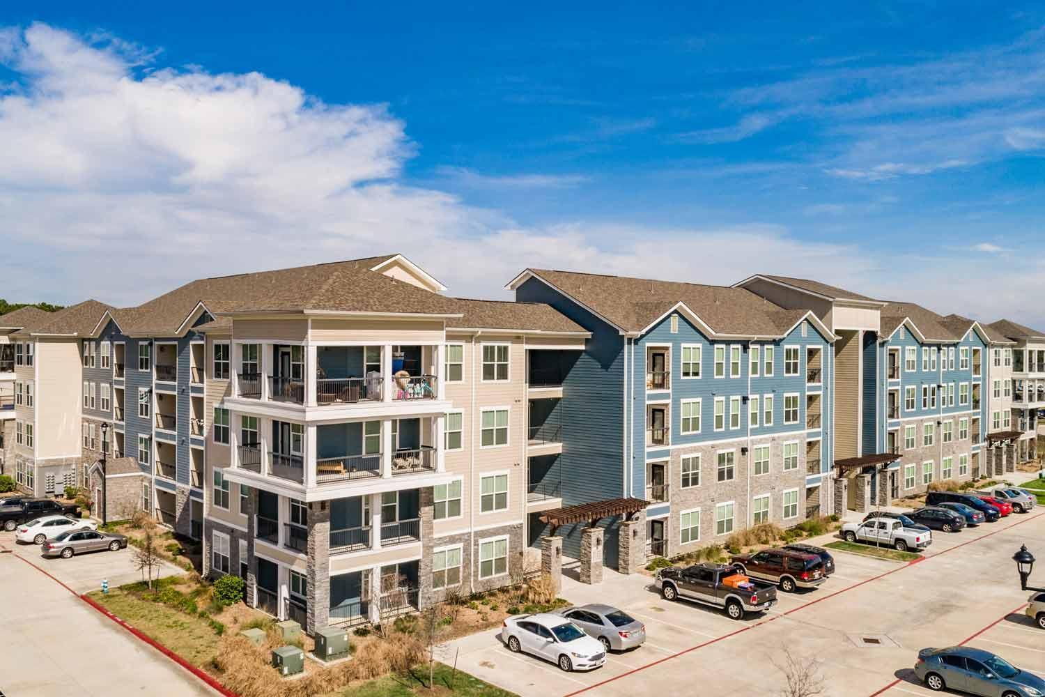Spacious Furnished Resort Style Apartments Tomball Exterior photo